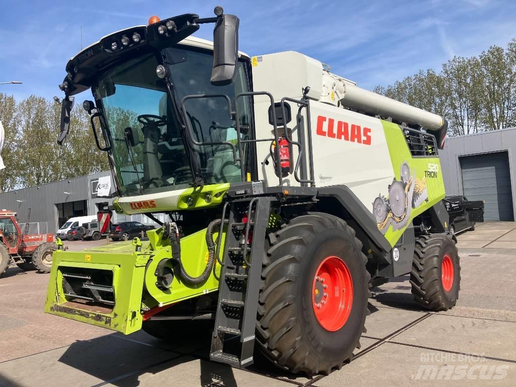 CLAAS Trion 520 Sklízecí mlátičky