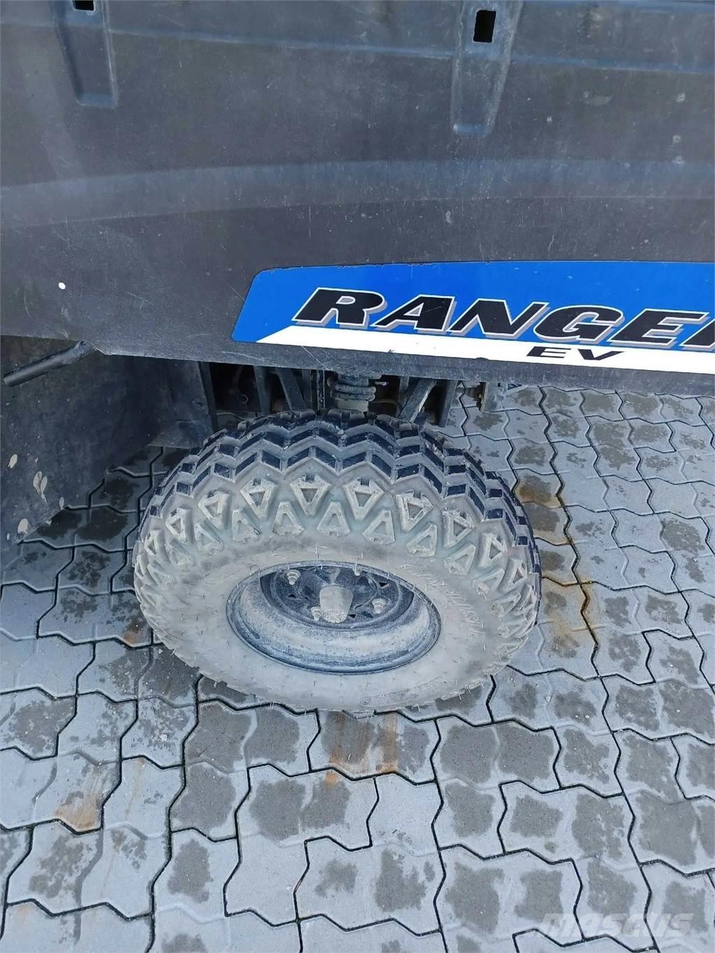 Polaris Ranger EV Další zvedače a plošiny