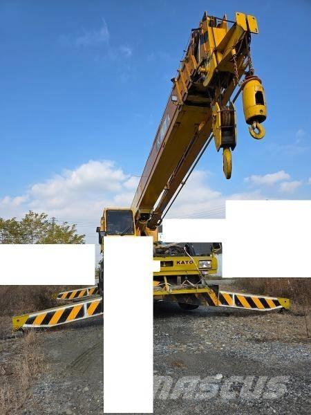 Kato KR 35 H-3 Jeřáby pro těžký terén