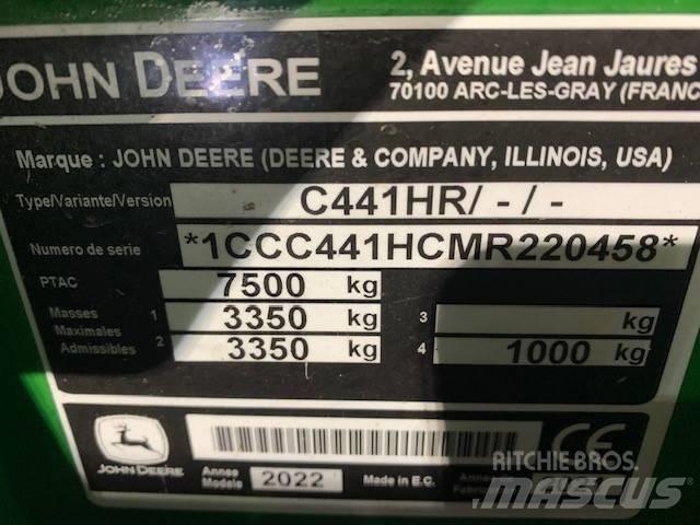John Deere C441 R Lis na válcové balíky