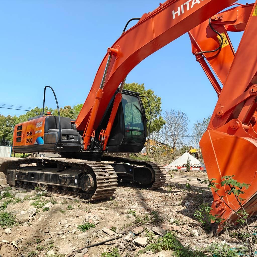 Hitachi ZX200 Pásová rýpadla