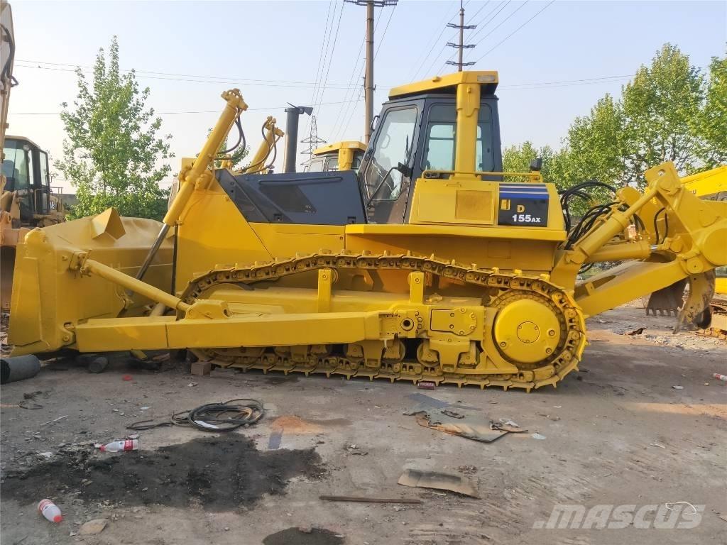 Komatsu D155AX-5 Pásové dozery