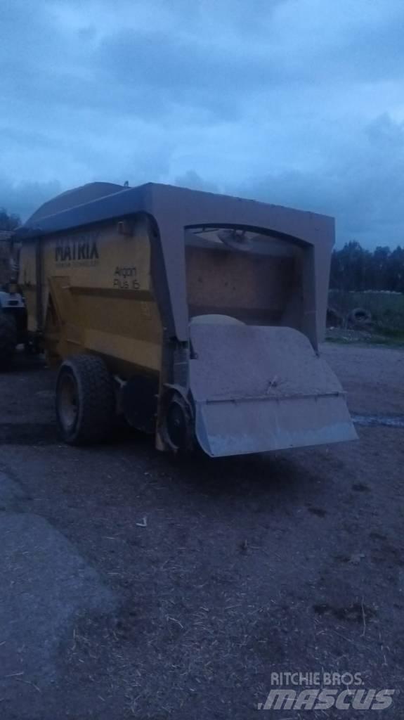  Matrix Argon Plus 16 Míchačky krmiva