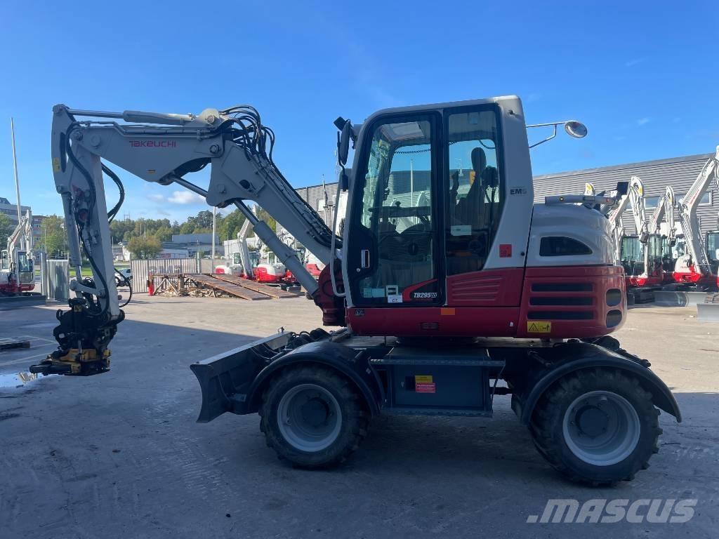 Takeuchi TB 295W Kolová rýpadla