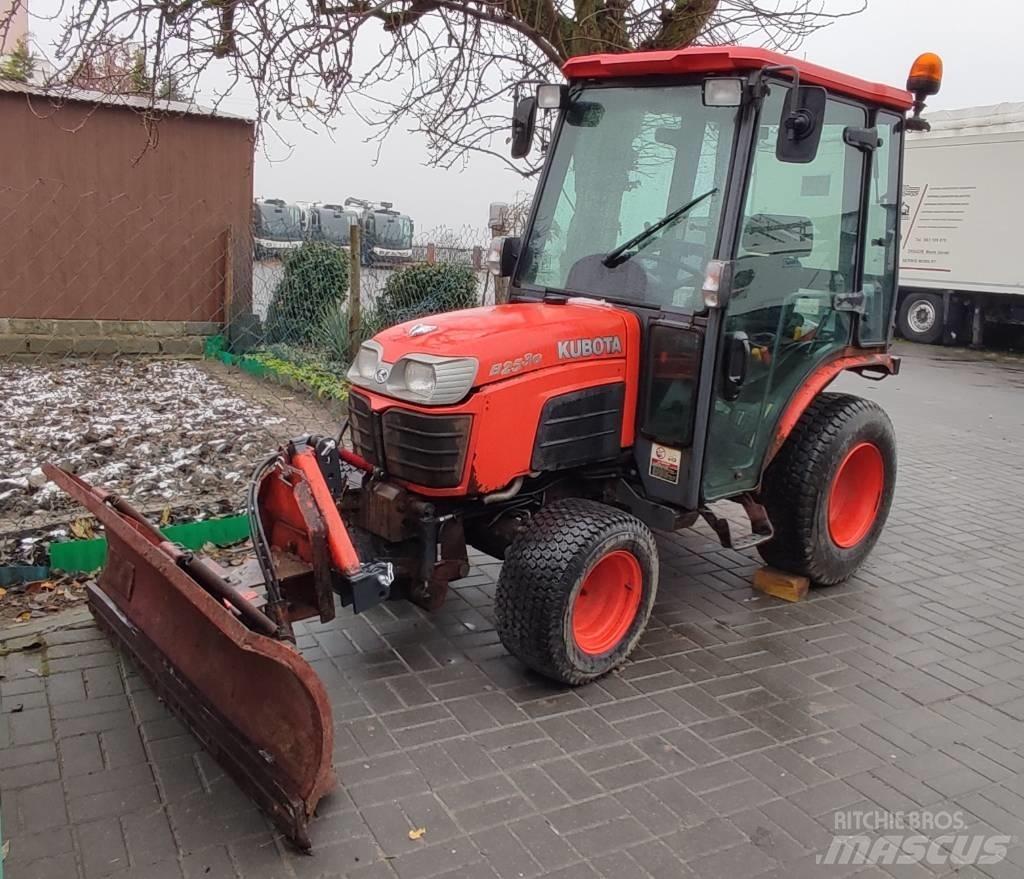 Kubota B2530 Kompaktní traktory