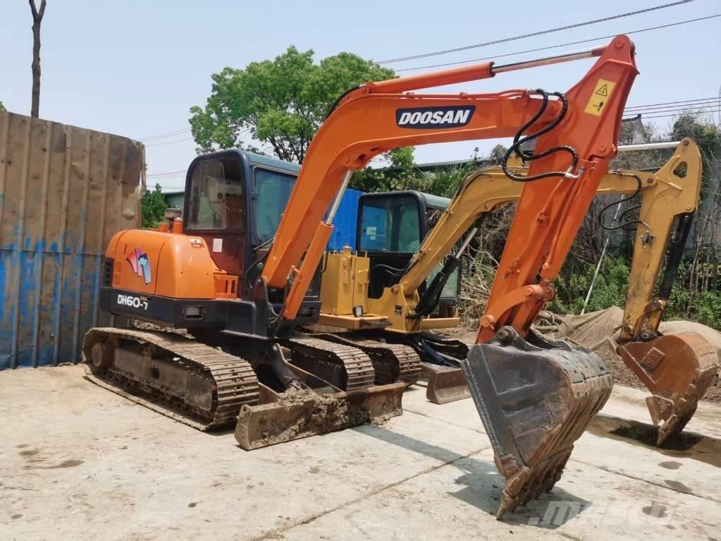Doosan DH 60-7 Mini rýpadla < 7t
