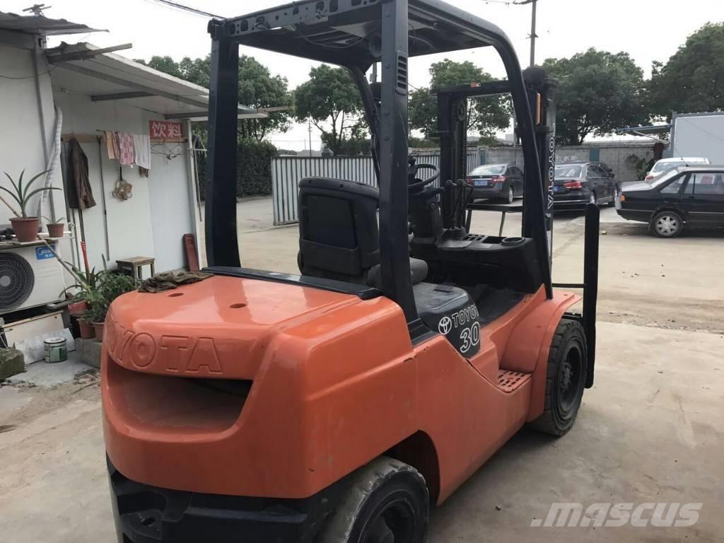 Toyota FD 30 Dieselové vozíky