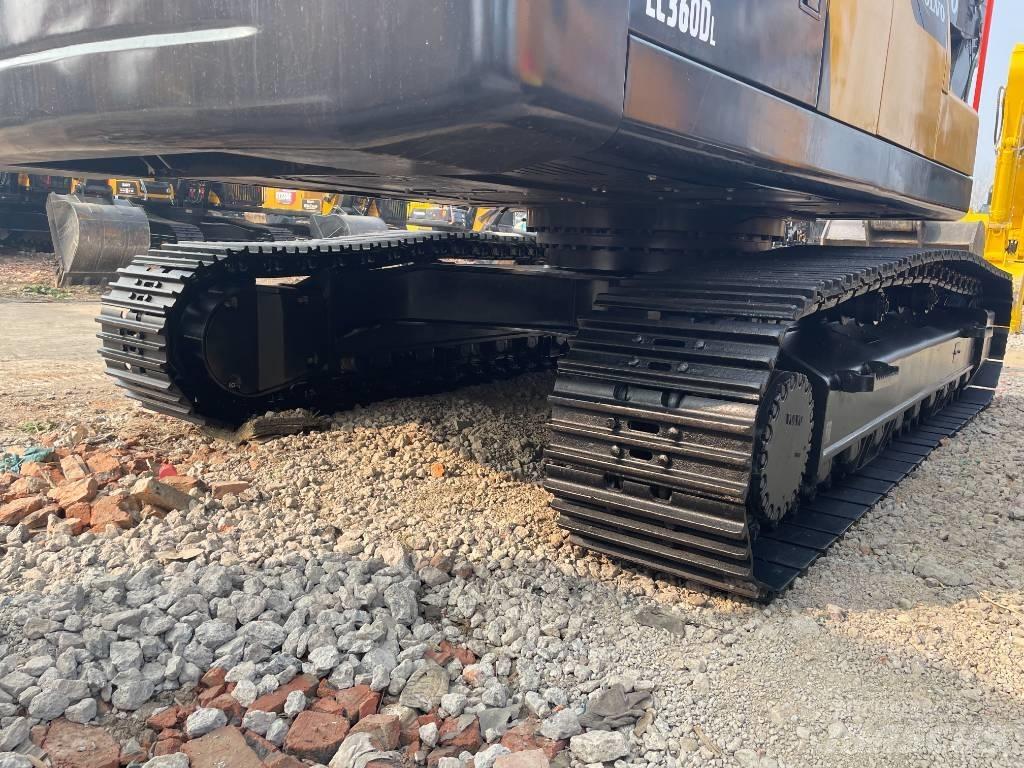 Volvo EC 360 Pásová rýpadla