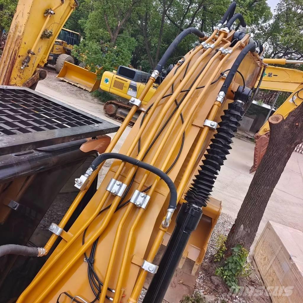 CAT 320 D2L Pásová rýpadla