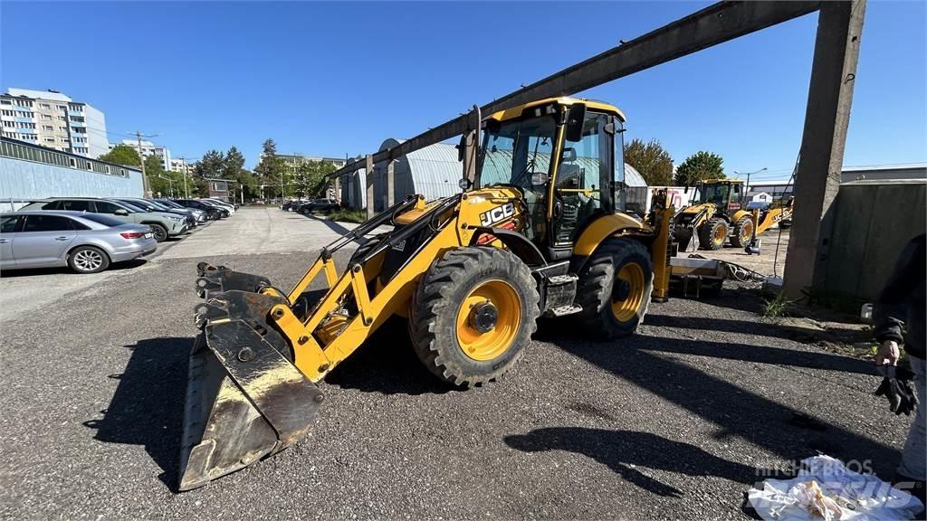 JCB 4CX PRO Rýpadlo-nakladače