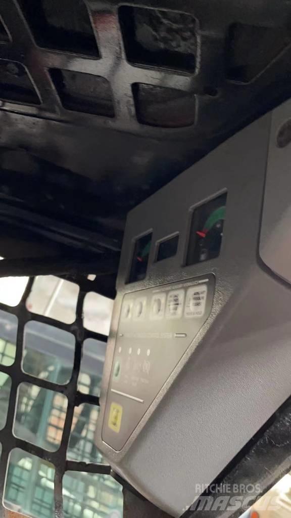 Bobcat S 160 Smykem řízené nakladače