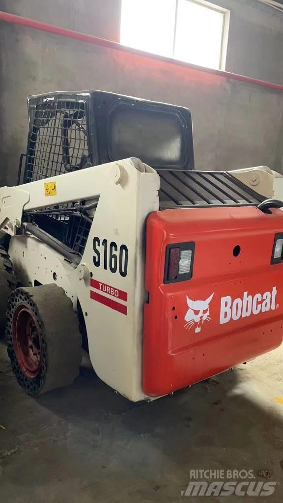 Bobcat S 160 Smykem řízené nakladače