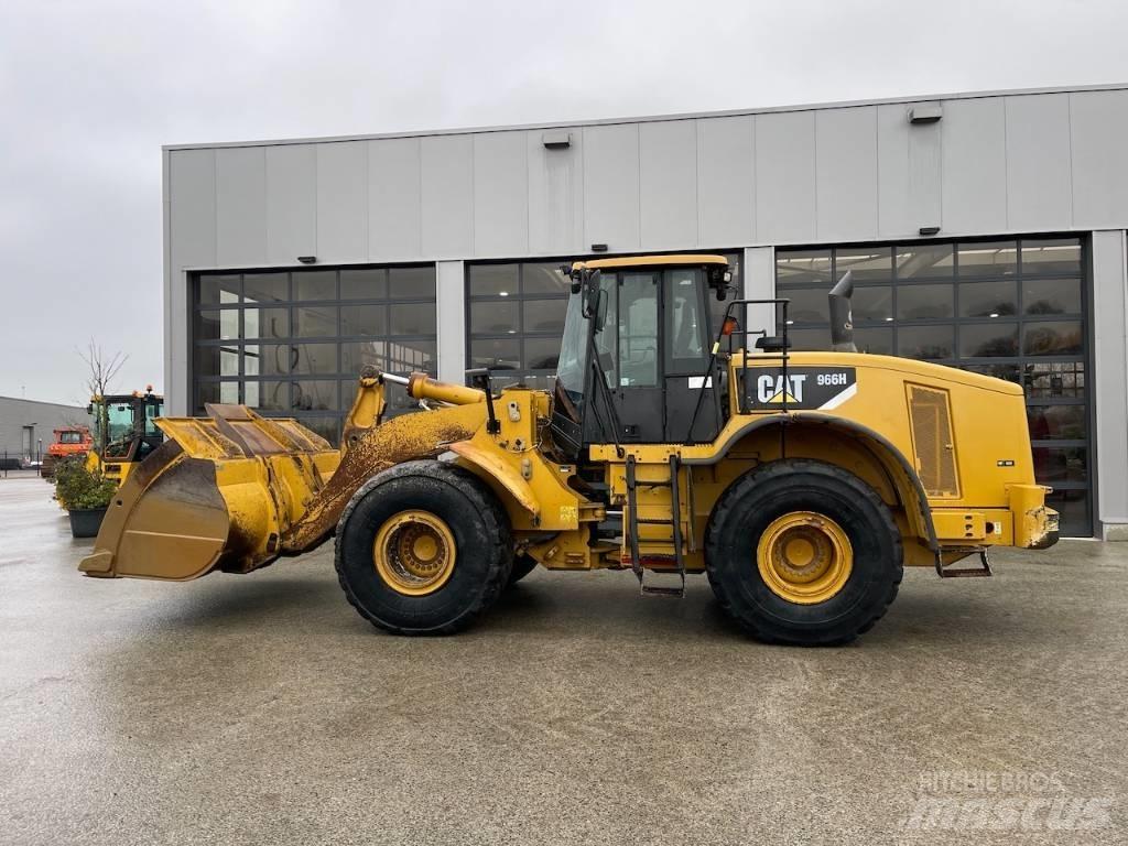 CAT 966 H Kolové nakladače