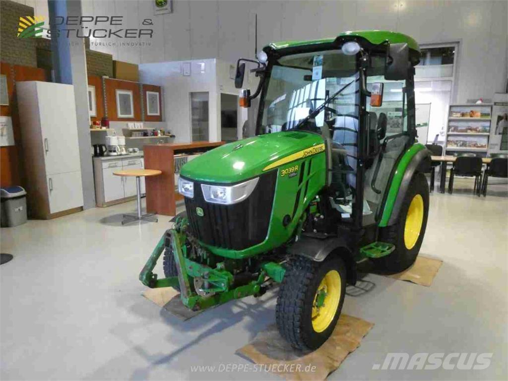 John Deere 3039R Kompaktní traktory