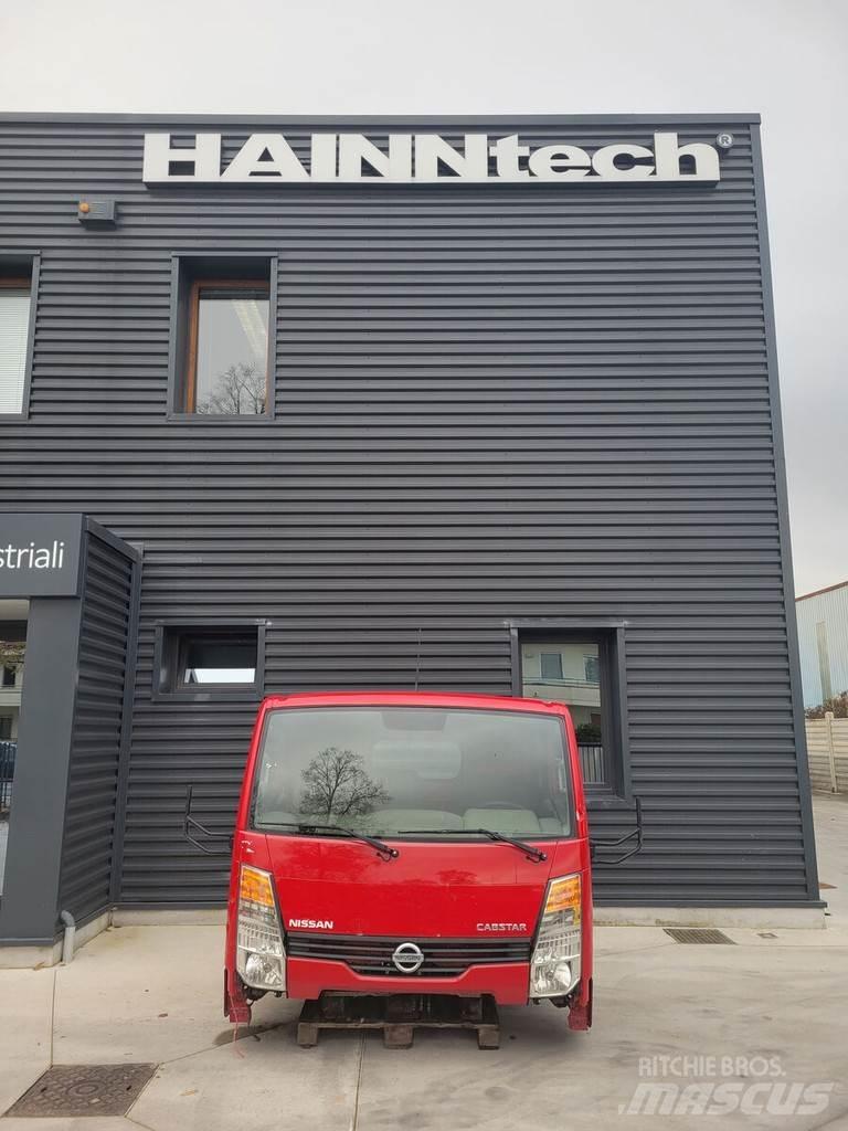Nissan Cabstar Kabiny a interiér