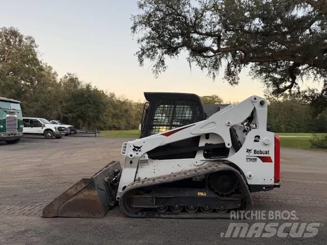 Bobcat T 740 Smykem řízené nakladače