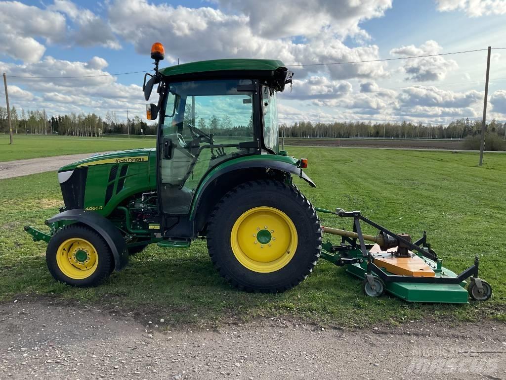 John Deere 4066 R Traktory