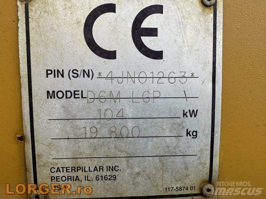 CAT D 6 M LGP Pásové dozery