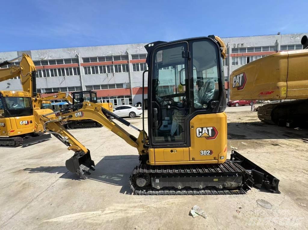 CAT 302 Mini rýpadla < 7t