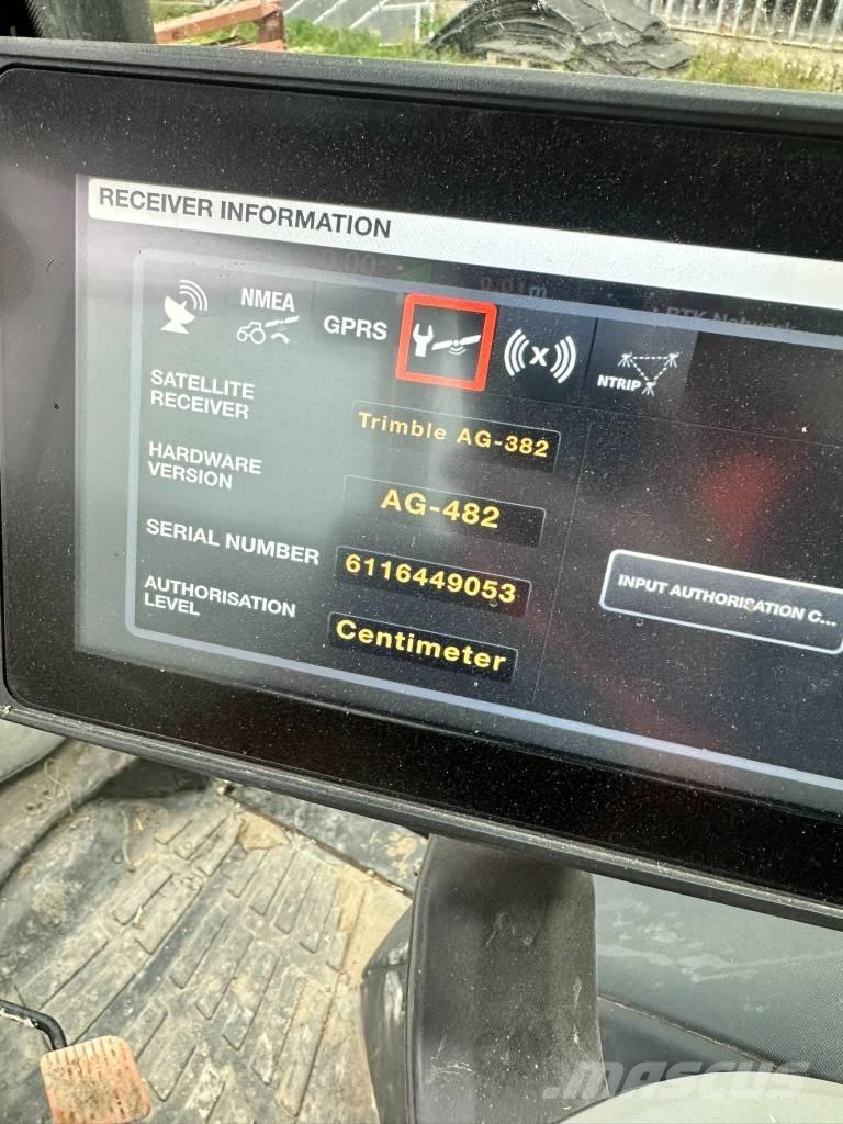 Valtra T 234 V Traktory