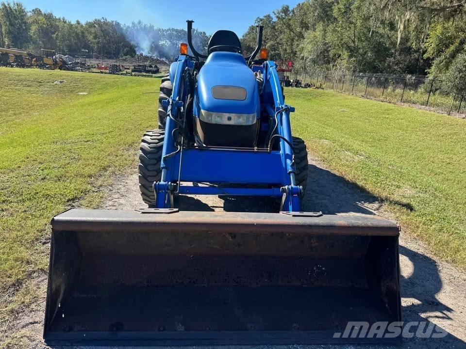 New Holland TC 35 Traktory