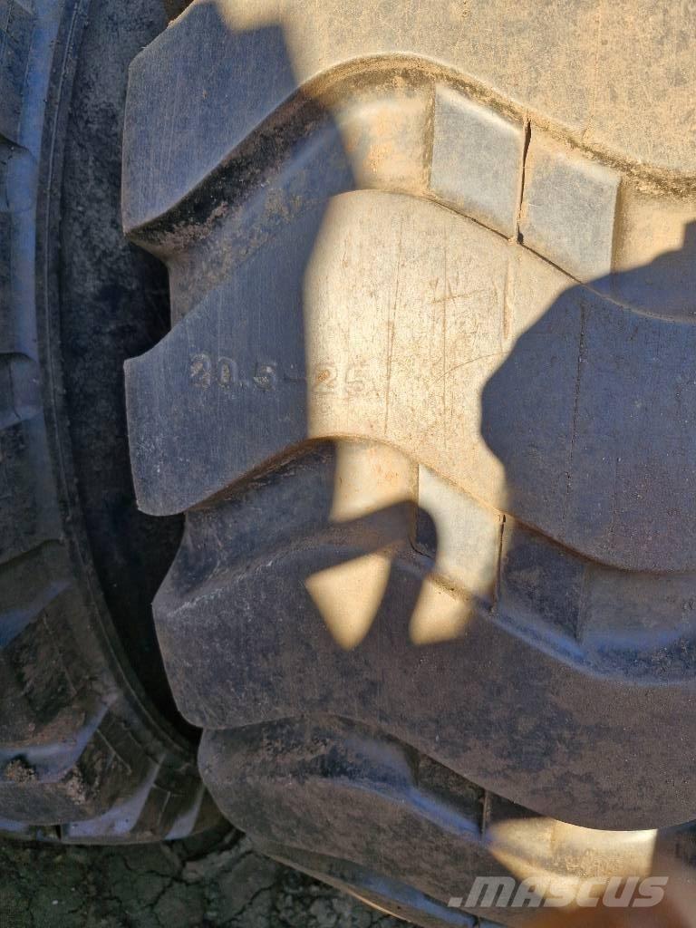 Volvo L 90 G Kolové nakladače