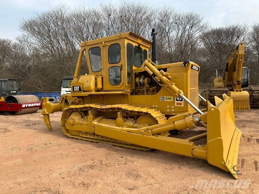 CAT D 7 G Pásové dozery