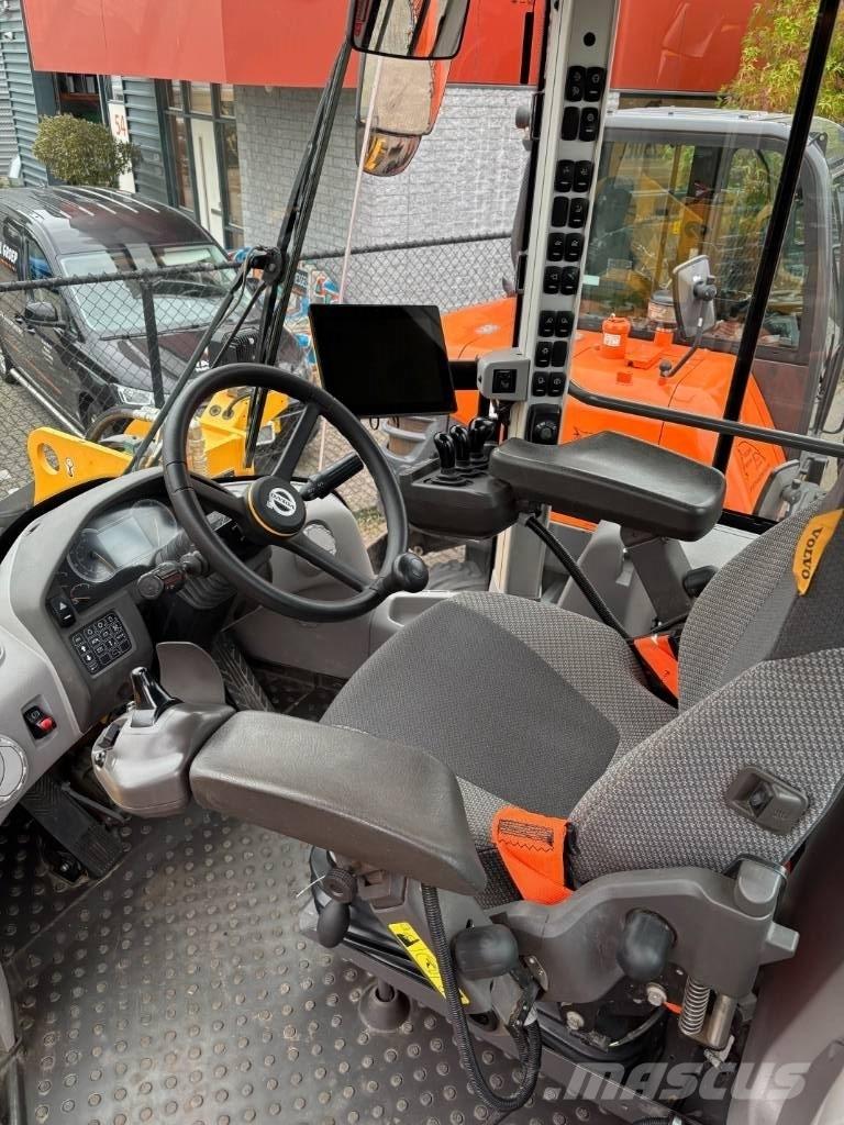Volvo L 120 H Kolové nakladače
