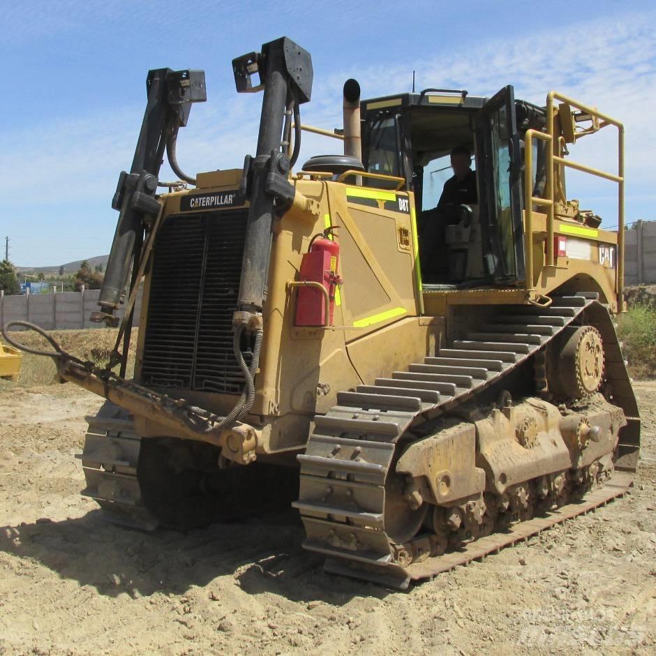 CAT D 8 T Pásové dozery