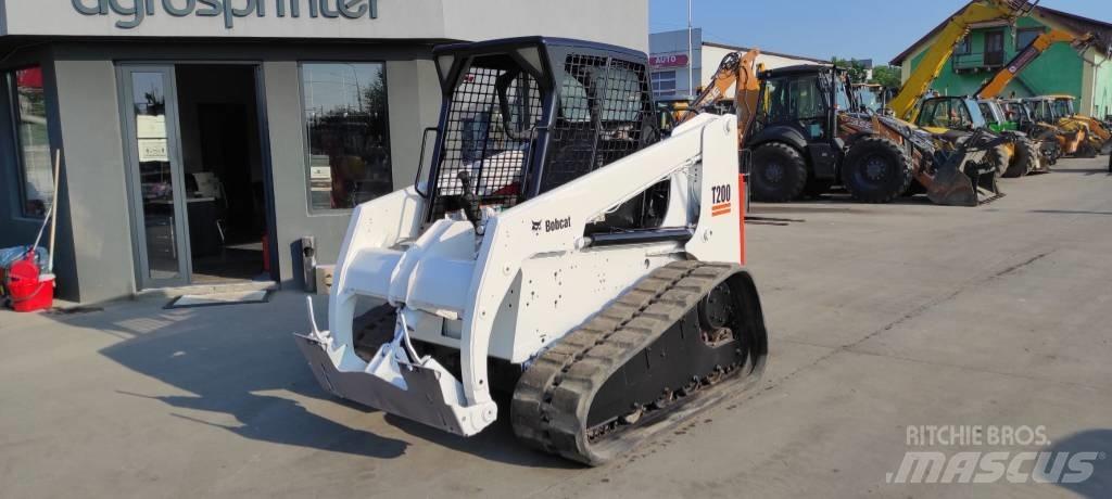 Bobcat T 200 Smykem řízené nakladače