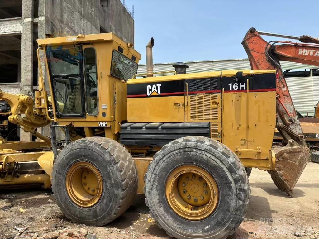 CAT 16 H Grejdry