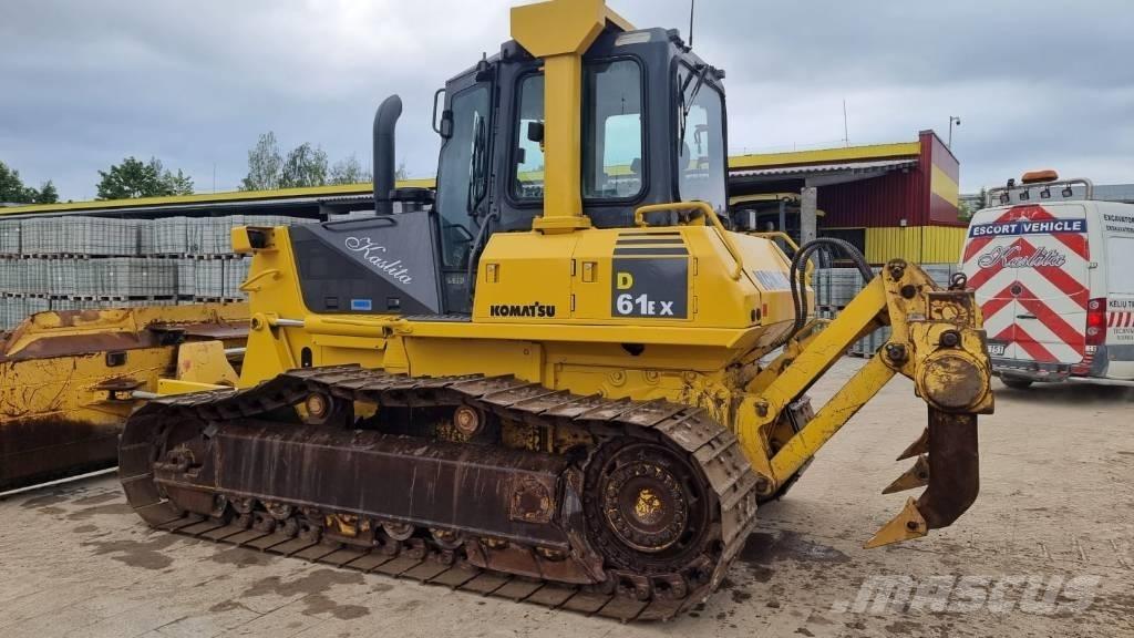Komatsu D 61 EX-15 Pásové dozery