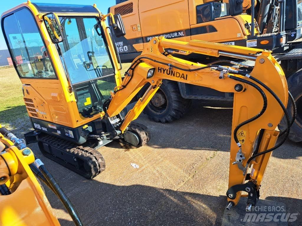 Hyundai R18-9AK Mini rýpadla < 7t