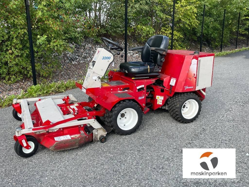 Ventrac 3200 Samojízdné sekačky