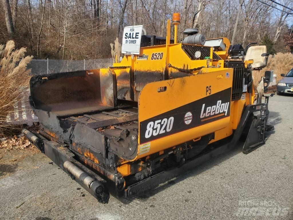 LeeBoy 8520C Finišery