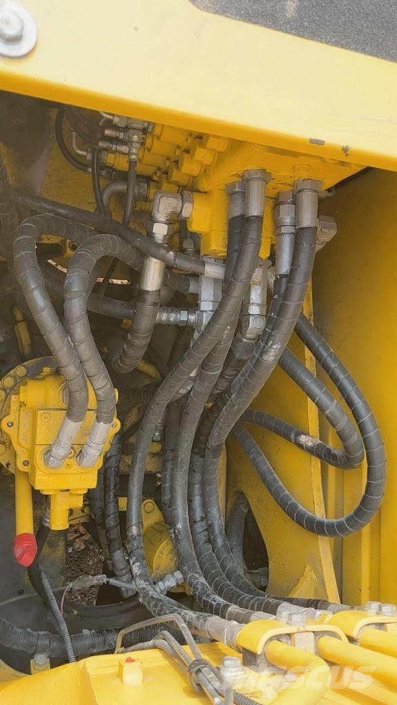 Komatsu PC 130 Pásová rýpadla