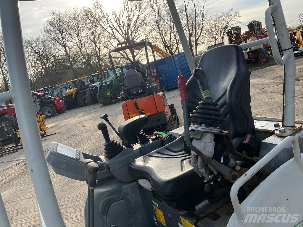 Takeuchi TB 216 Mini rýpadla < 7t