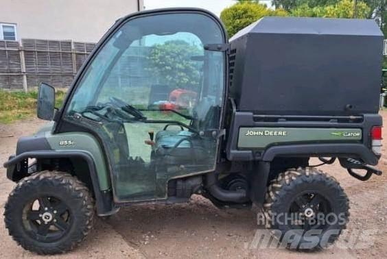John Deere 855D Terénní vozidla