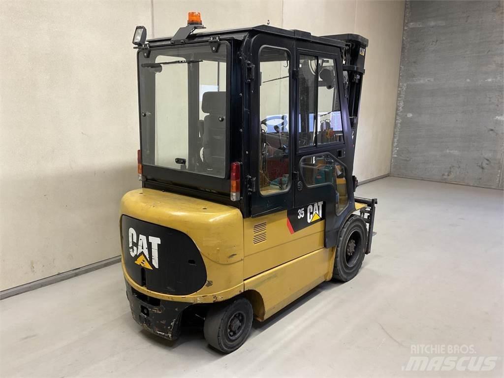 CAT EP15KRT Akumulátorové vozíky