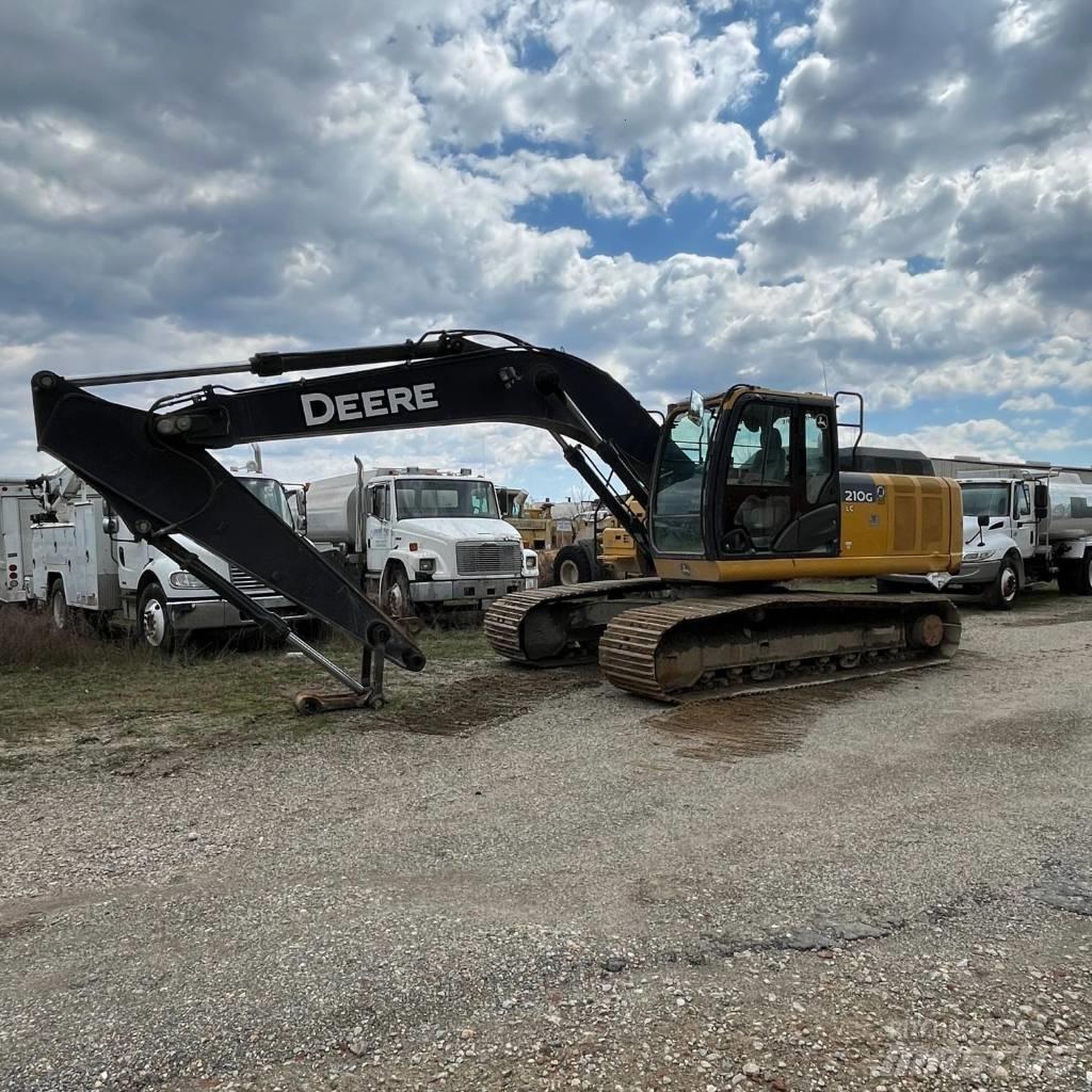 DEERE 210G Pásová rýpadla