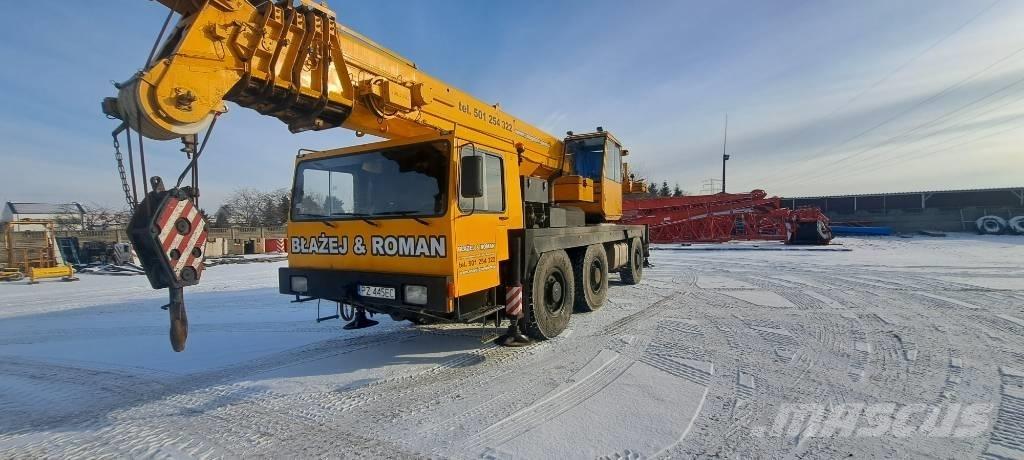 Liebherr LTM 1050 Univerzální terénní jeřáby