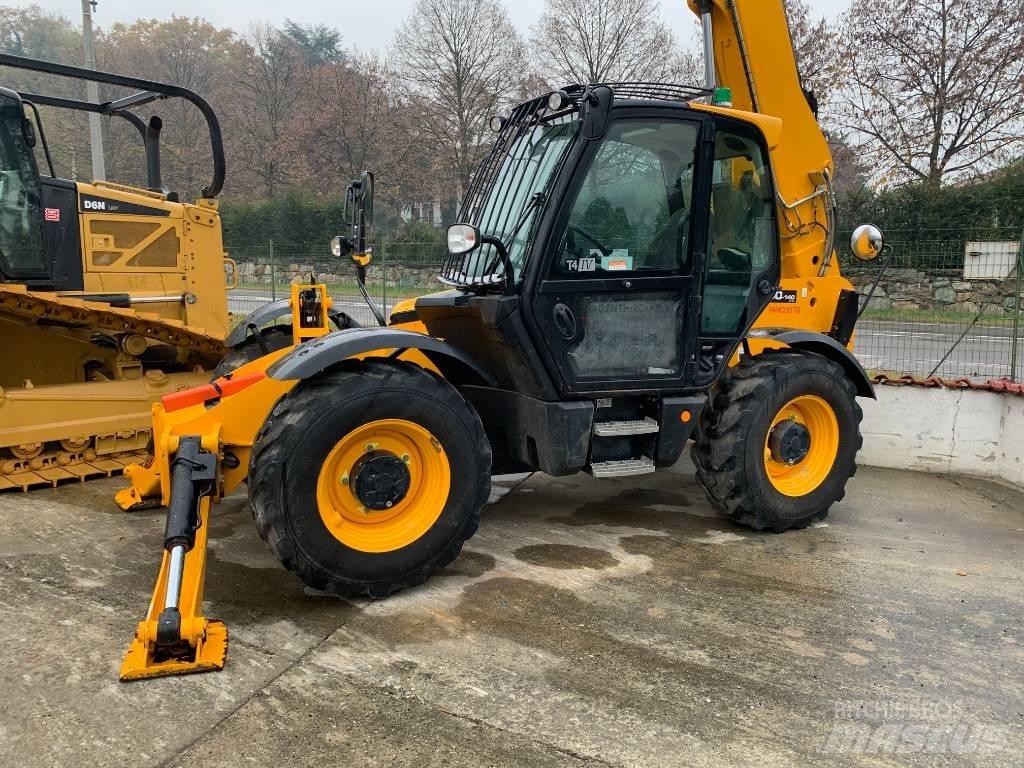 JCB 540-140 Teleskopické manipulátory