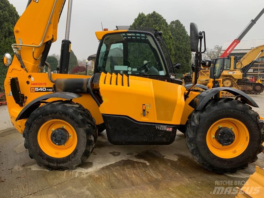 JCB 540-140 Teleskopické manipulátory
