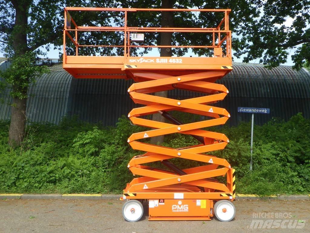 SkyJack SJ4632 Nůžková zvedací plošina
