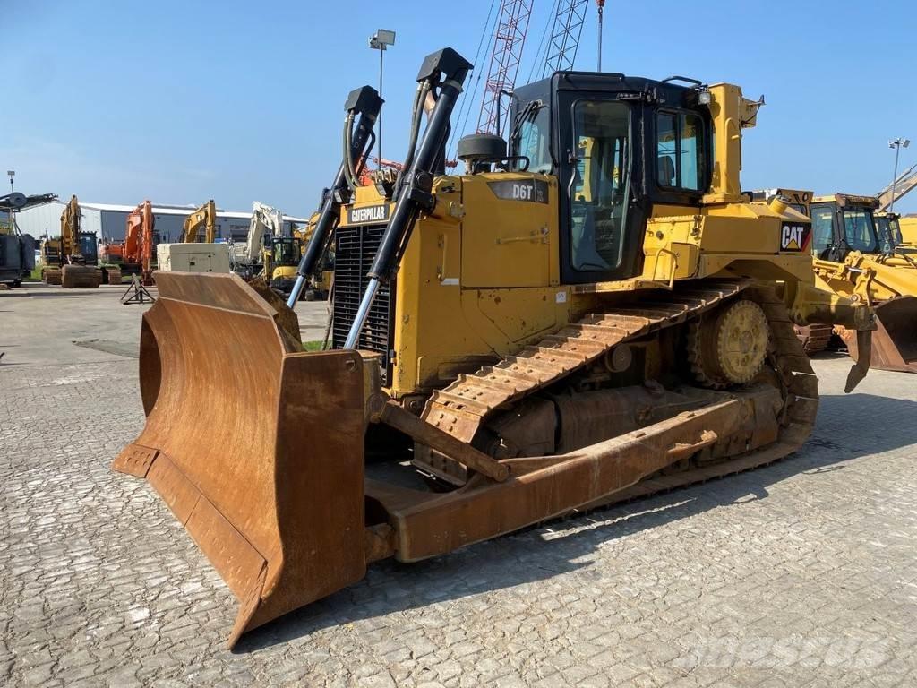 CAT D6T NVT Pásové dozery