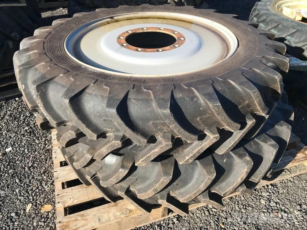  Misc Row Crop Welded Pneumatiky, kola a ráfky