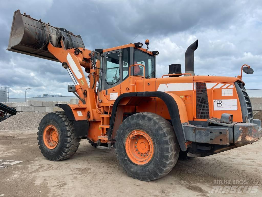 Doosan DL 350 Kolové nakladače