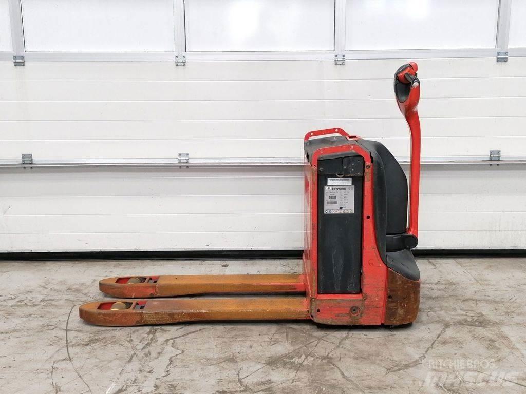 Linde T16 Nízkozdvižný vozík