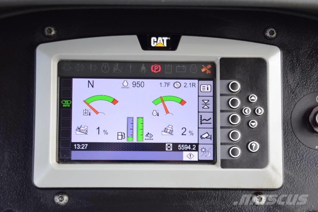 CAT D 5 K 2 LGP Pásové dozery