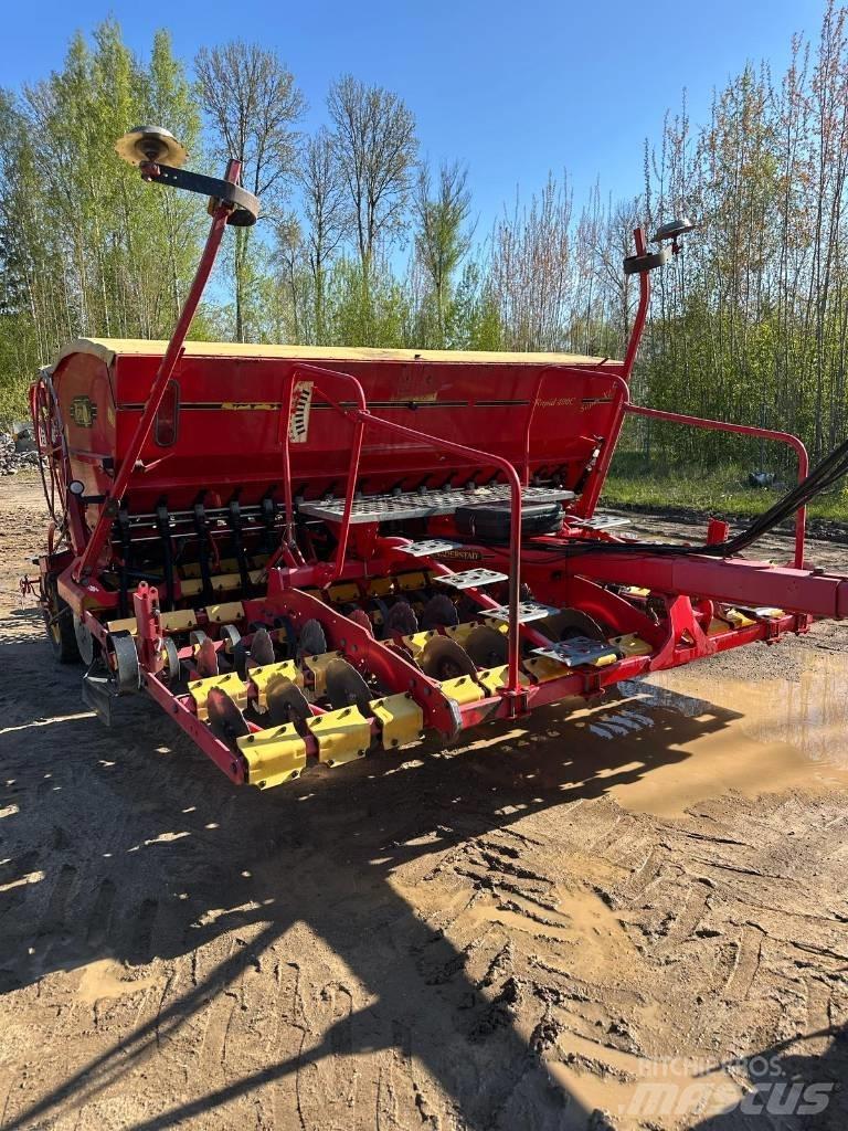 Väderstad Rapid400C Mechanické secí stroje